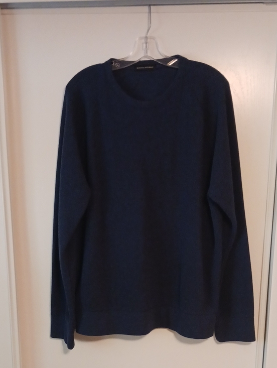 Banana Republic Other - Banana Republic Men's Navy Crewneck Sweater
